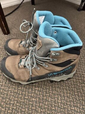 La Sportiva Womens Nucleo High
II GTX Waterproof Hiking Boot